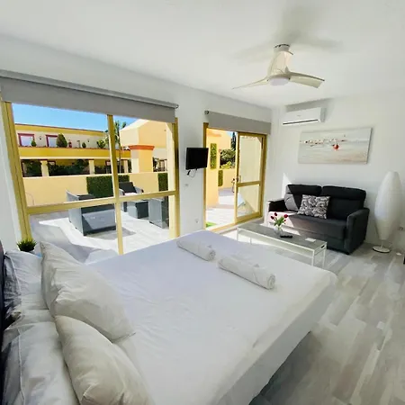 Oleholidays 323 Romana Playa Junto Al Mar * מארבלה